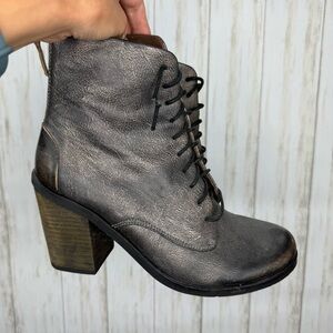 Bacio 61 Metallic Gray Boots
